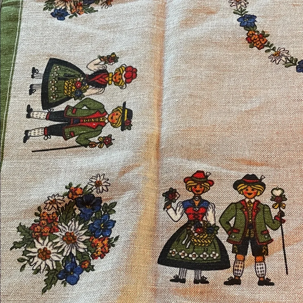 nagel charming tablecloth